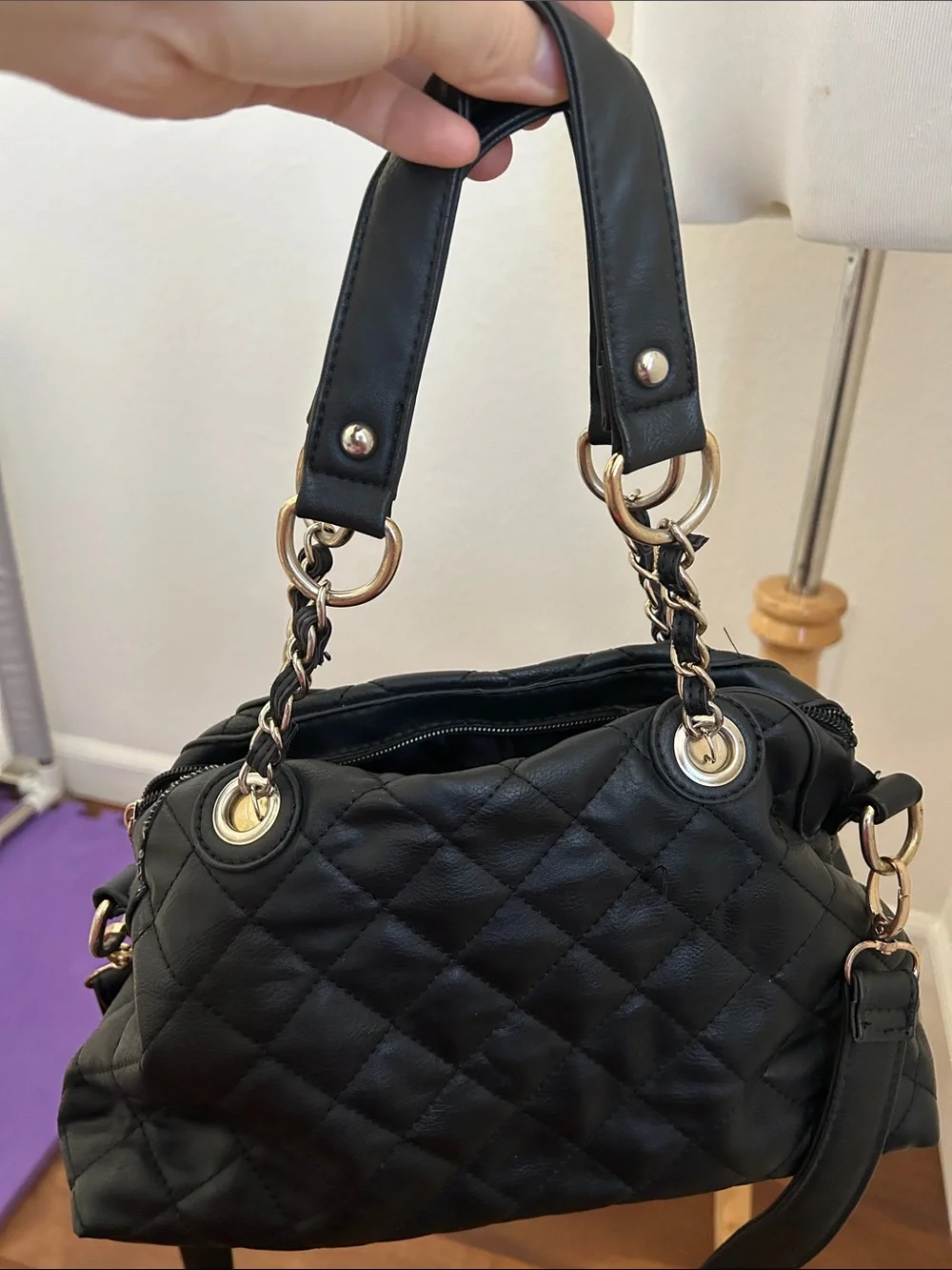 Black Quilted Chain-Handle Shoulder Bag - Picture 6 of 7